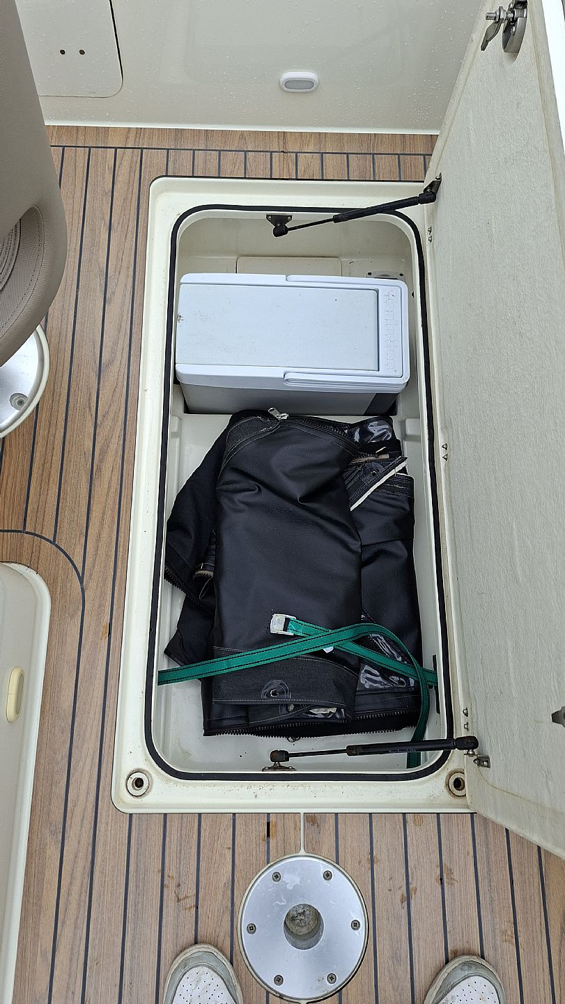 Quicksilver 645 activ - 2016