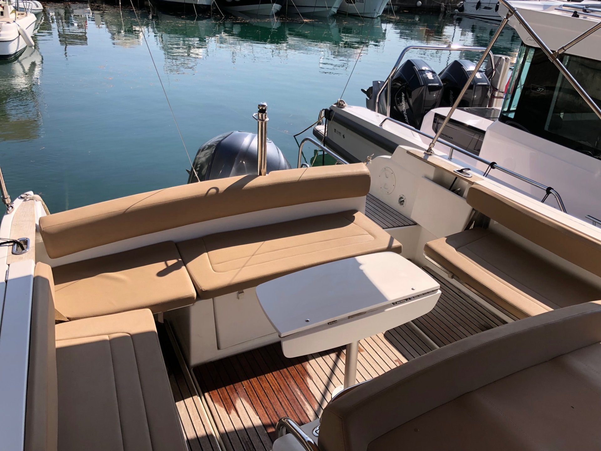 Jeanneau Cap Camarat 8,5 CC - 2013