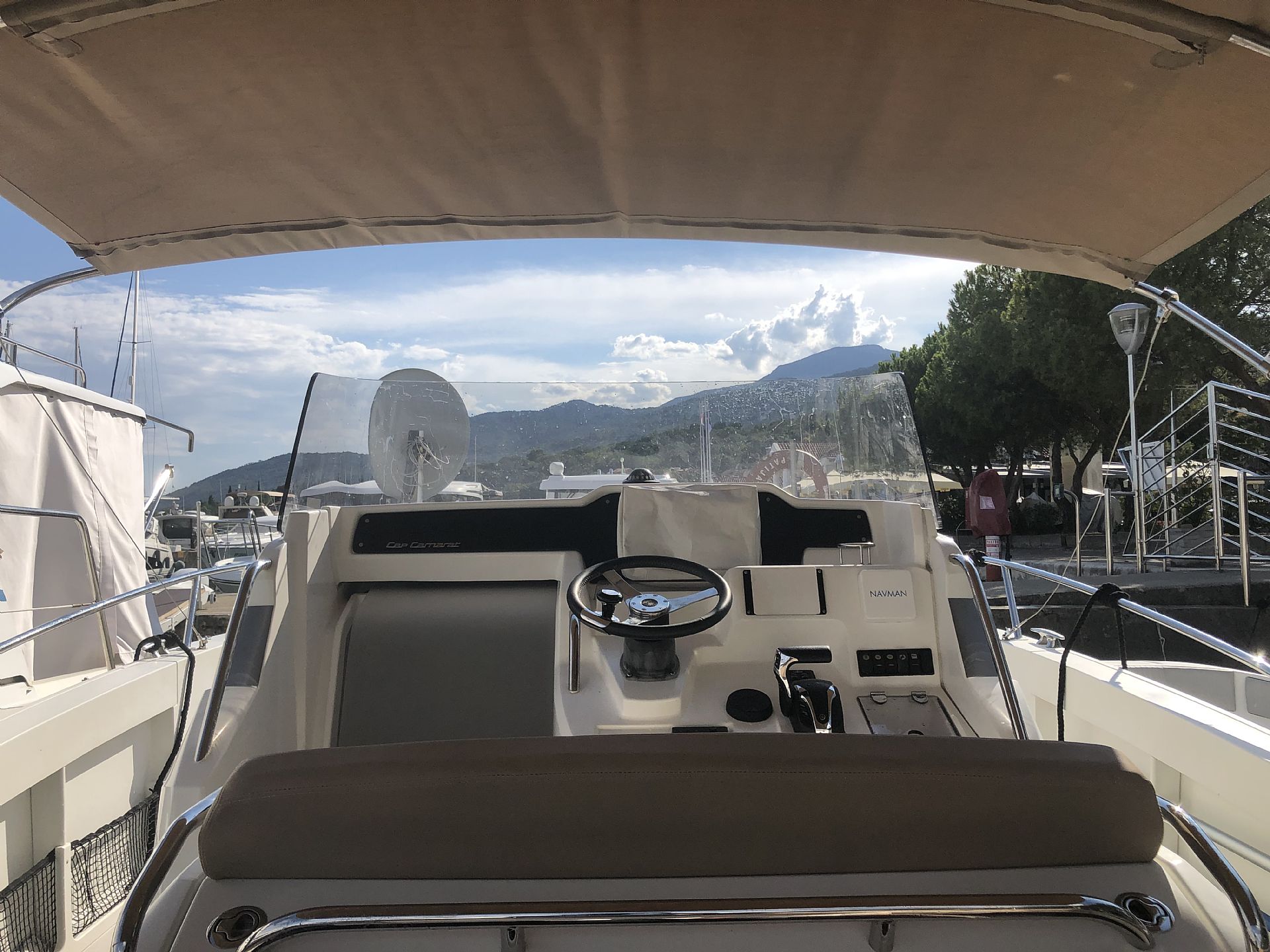 Jeanneau Cap Camarat 8,5 CC - 2013
