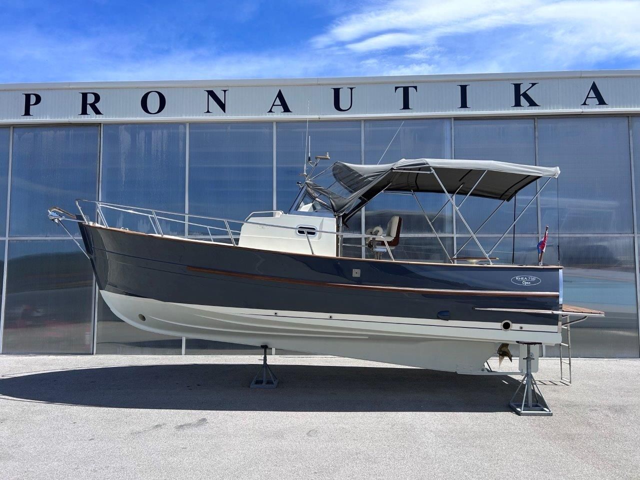 Rhea Marine 750 Open - 2012