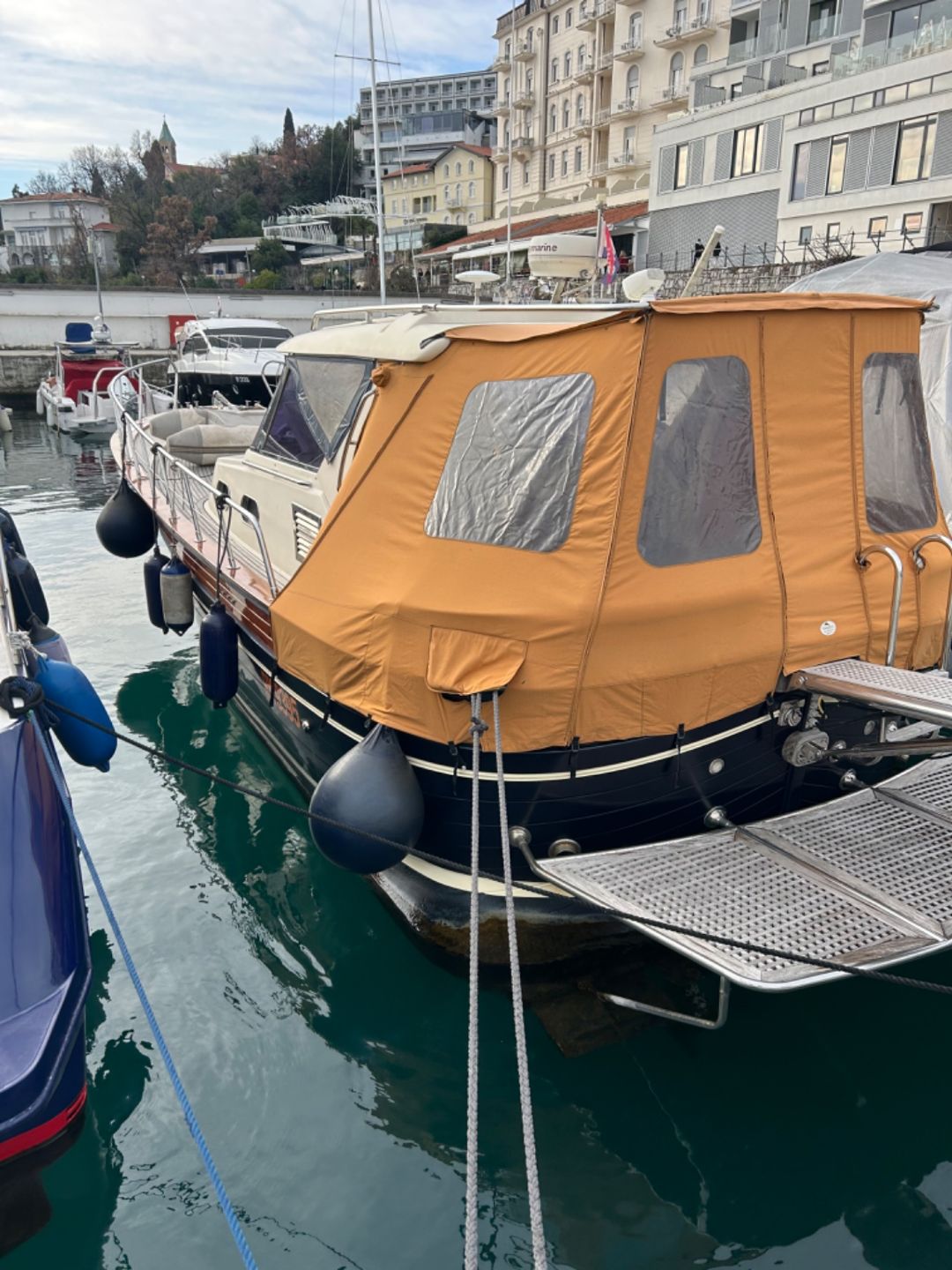 Aprea Fratelli Sorento 32 - 2005
