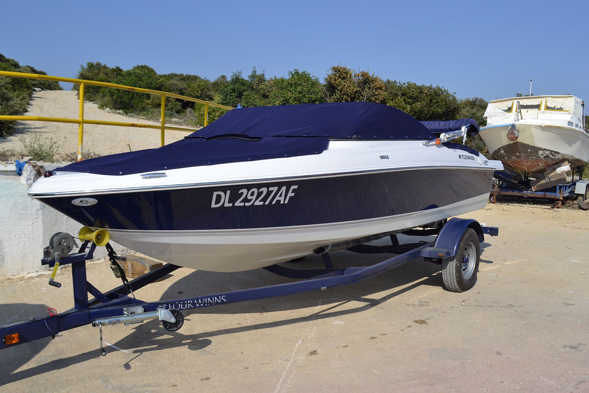 FOUR WINNS 180 LE - 2011