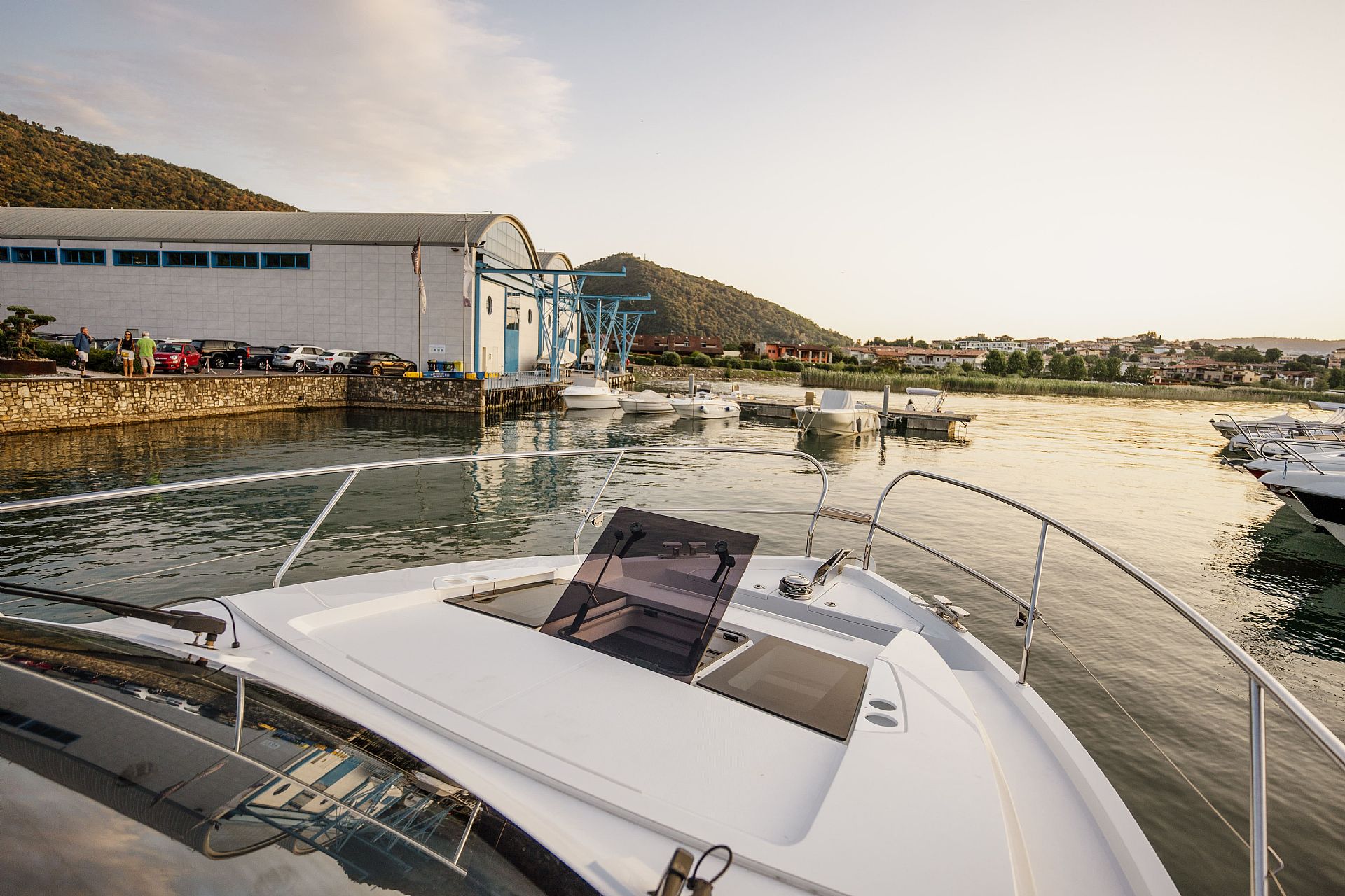 Sealine C335 - SPECIAL OFFER - 2025