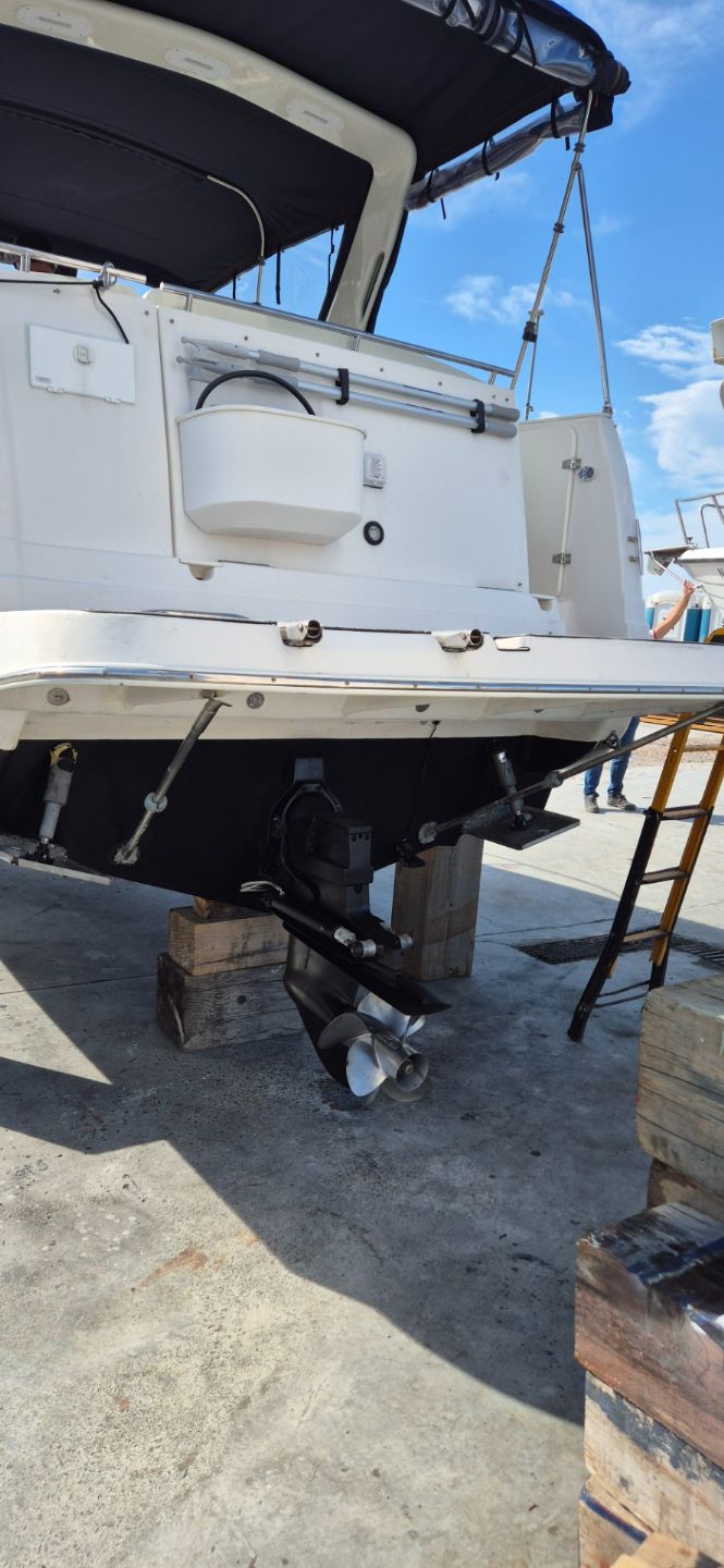 Rinker Fiesta Vee 270 - 2004 - for sale: 35000.-EUR