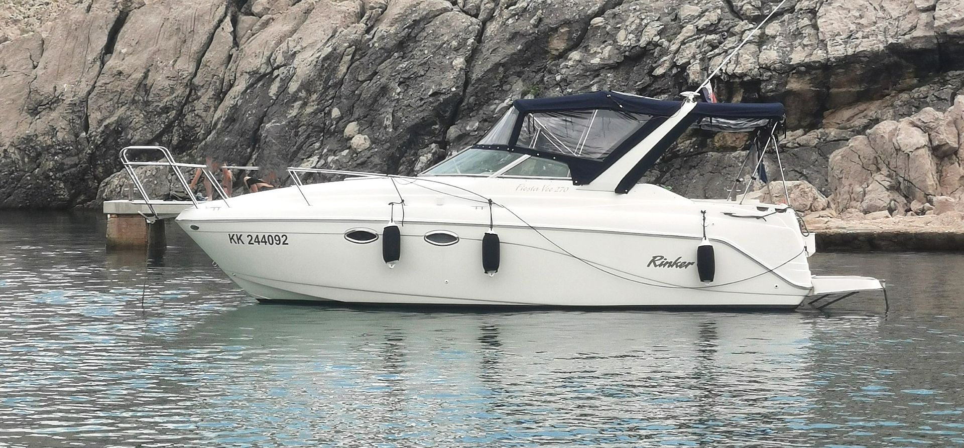 Rinker Fiesta Vee 270 - 2004 - for sale: 35000.-EUR