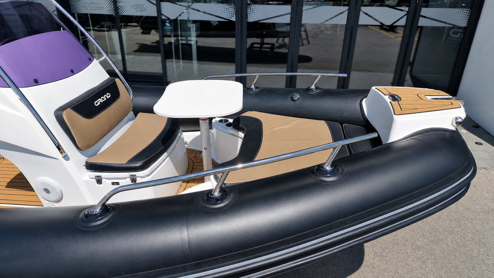 GRAND G580GLF   F150 - ODLI�NO OHRANJEN - 2022