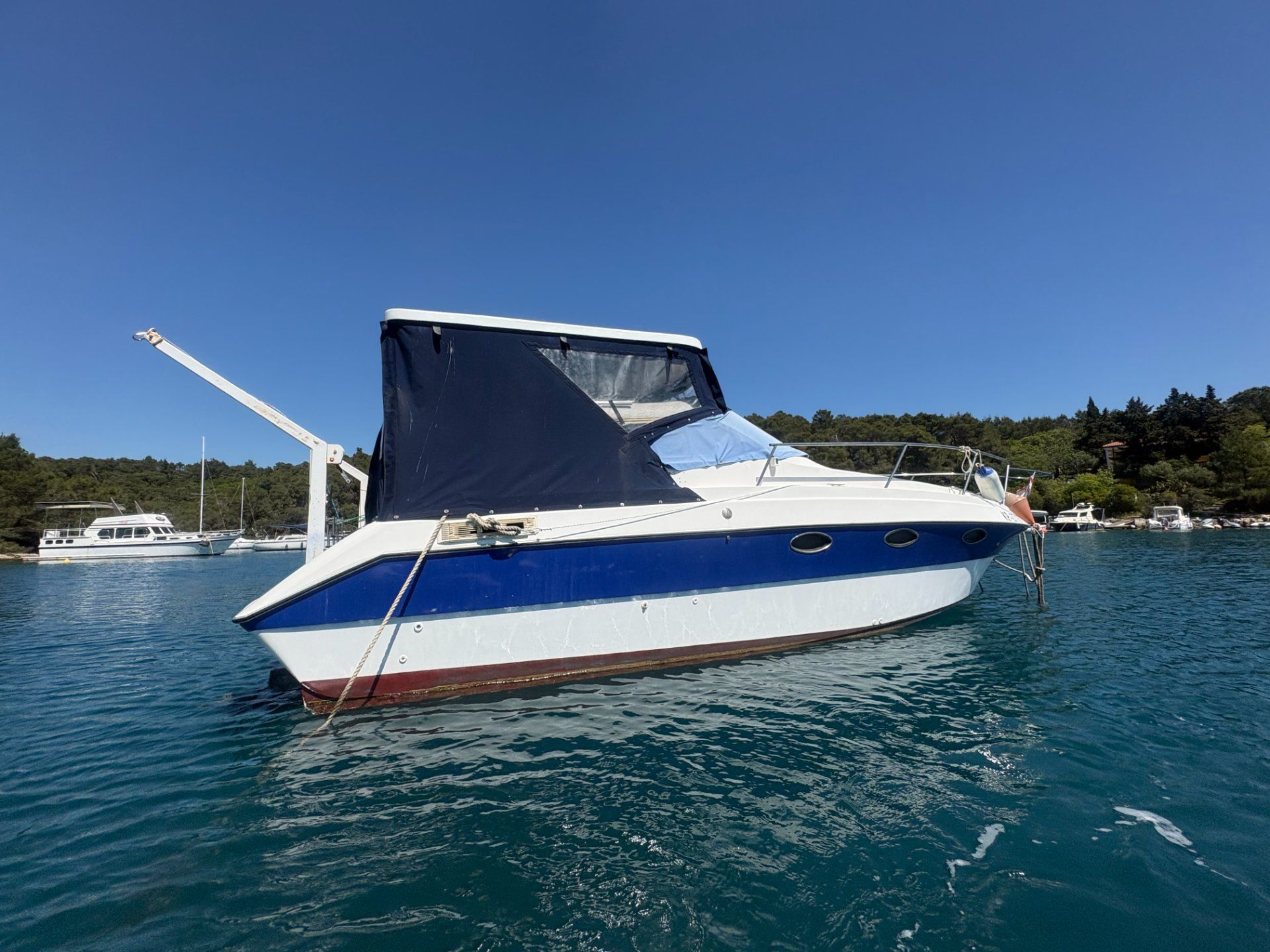 Larson Mirado 270 - 1990 - for sale call for a price 