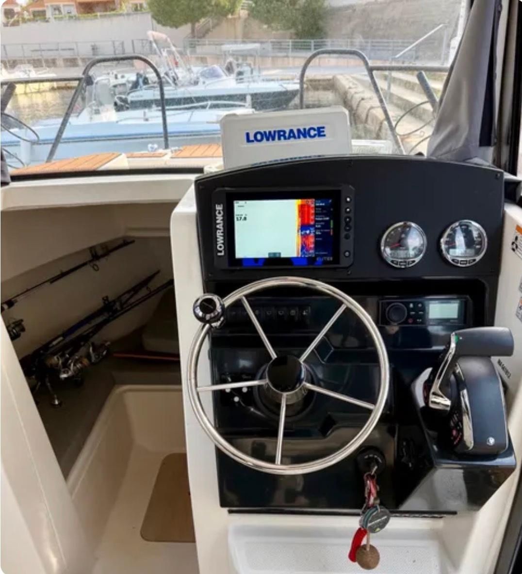 Quicksilver - 705 PILOTHOUSE - INCE NOVO - 2023
