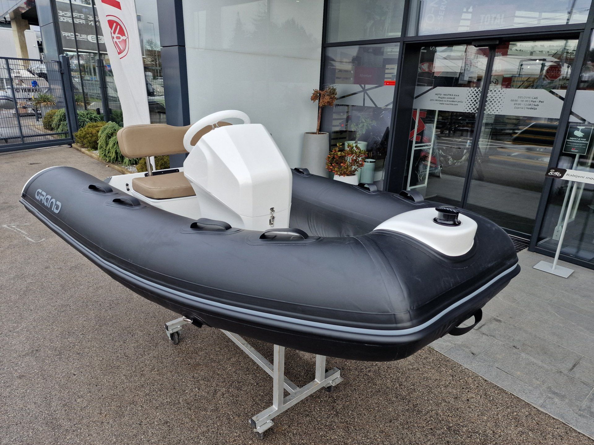 Grand Boats Grand S300L PVC Black - 2026
