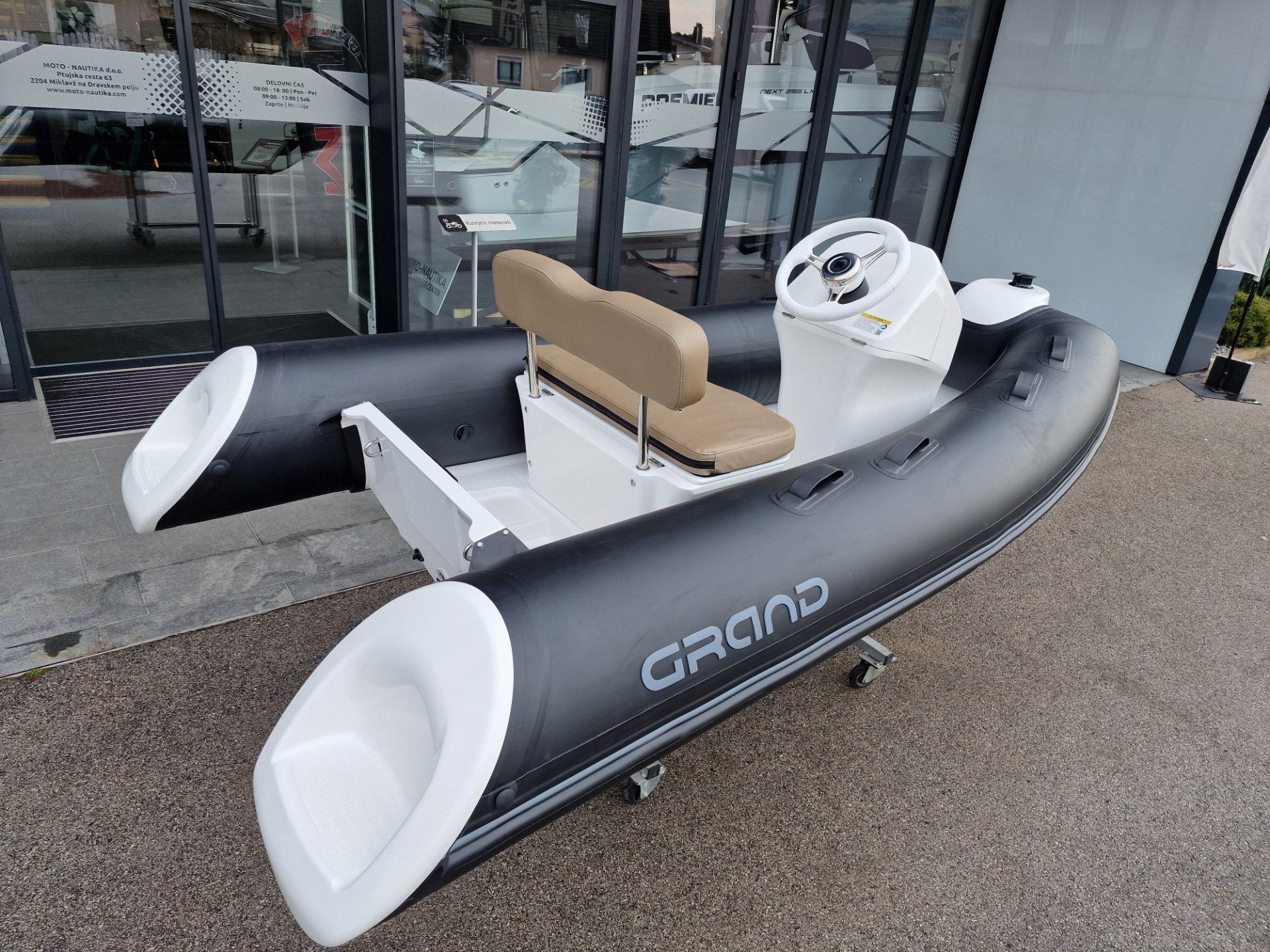 Grand Boats Grand S300L PVC Black - 2026