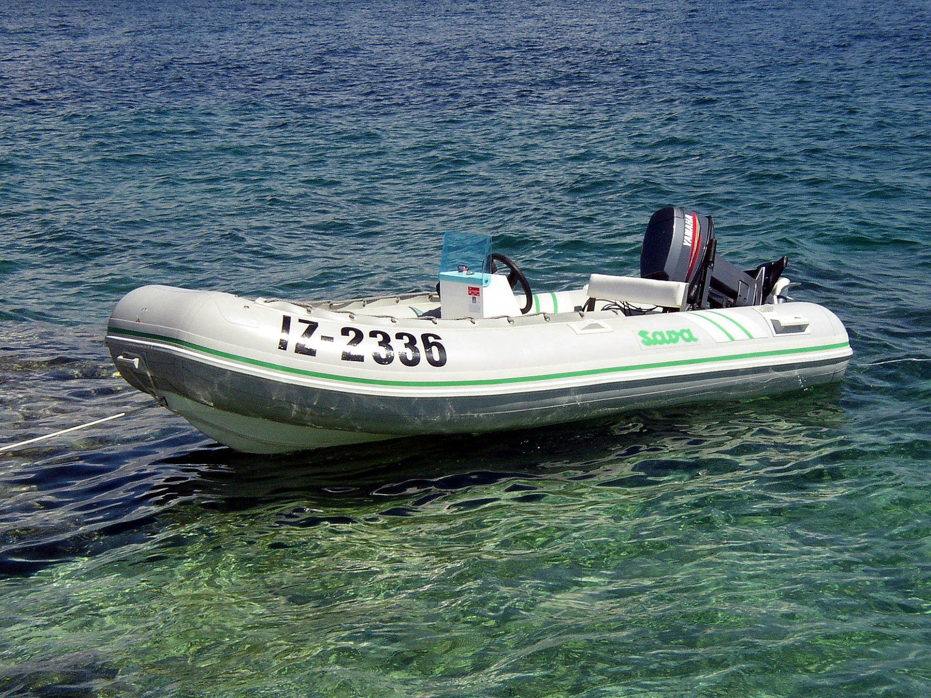 Gumenjak SAVA TECH 380 S + YAMAHA 25 HP + PRIKOLICA - 1995