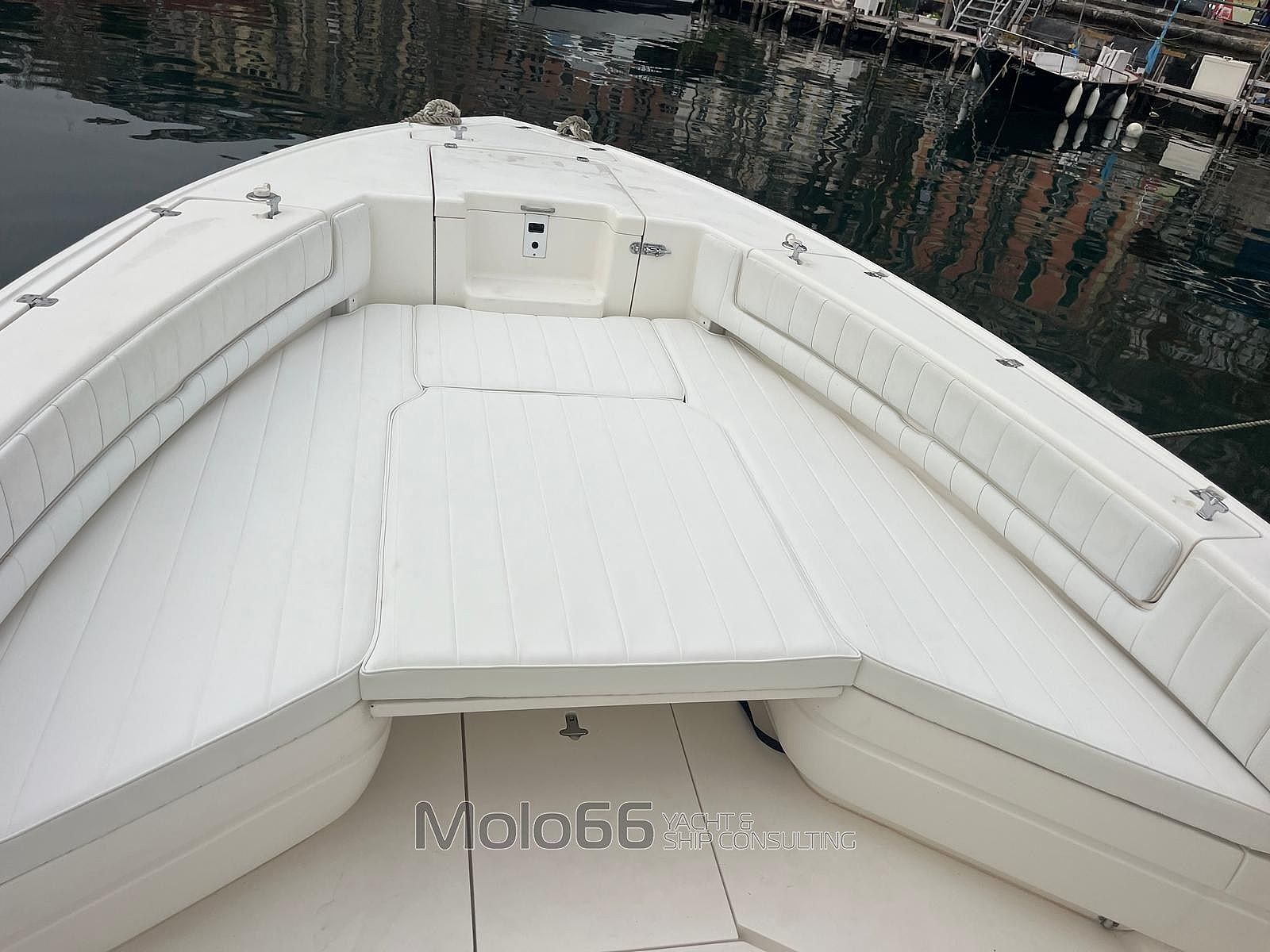 Intrepid 323 Open - 2009